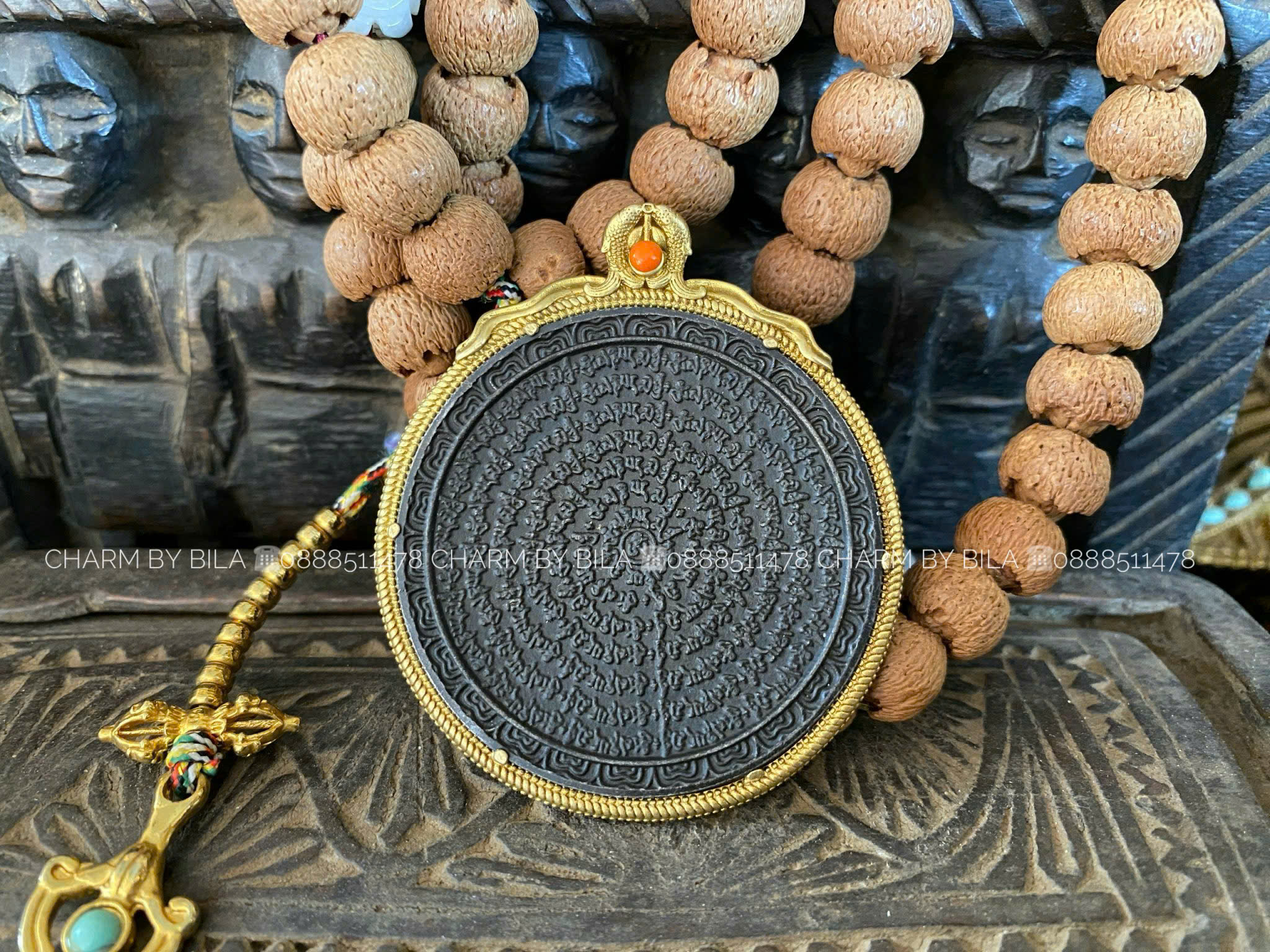 Thần chú Om Mani Padme Hum